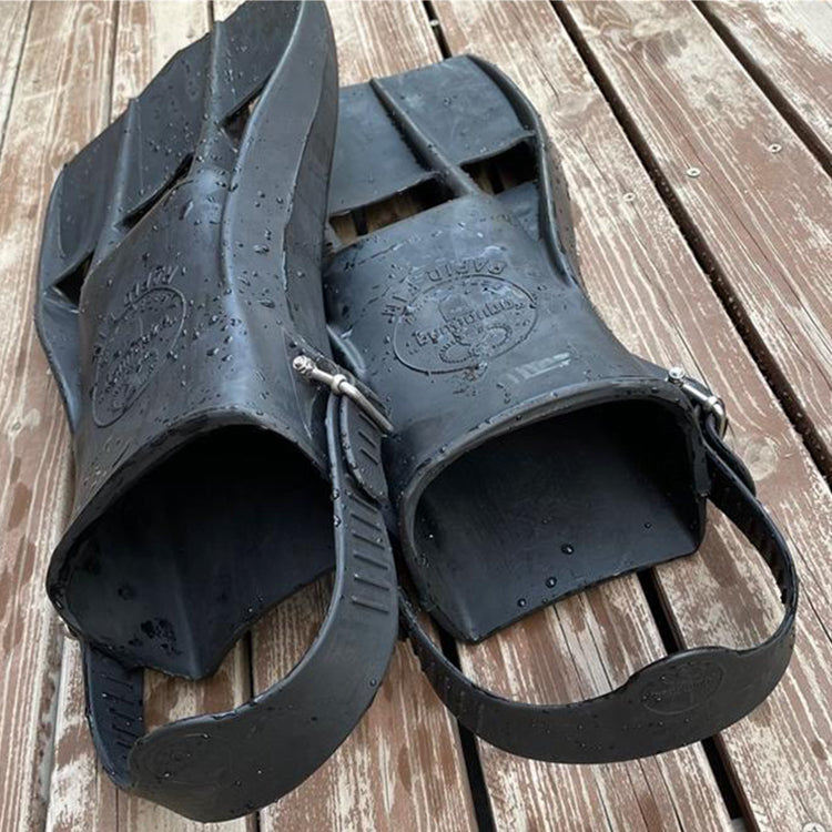 Factory Direct Supply Adult Underwater Swimming Equipment Soft Rubber Fins Adjustable Deep Diving Flippers With High Quality
